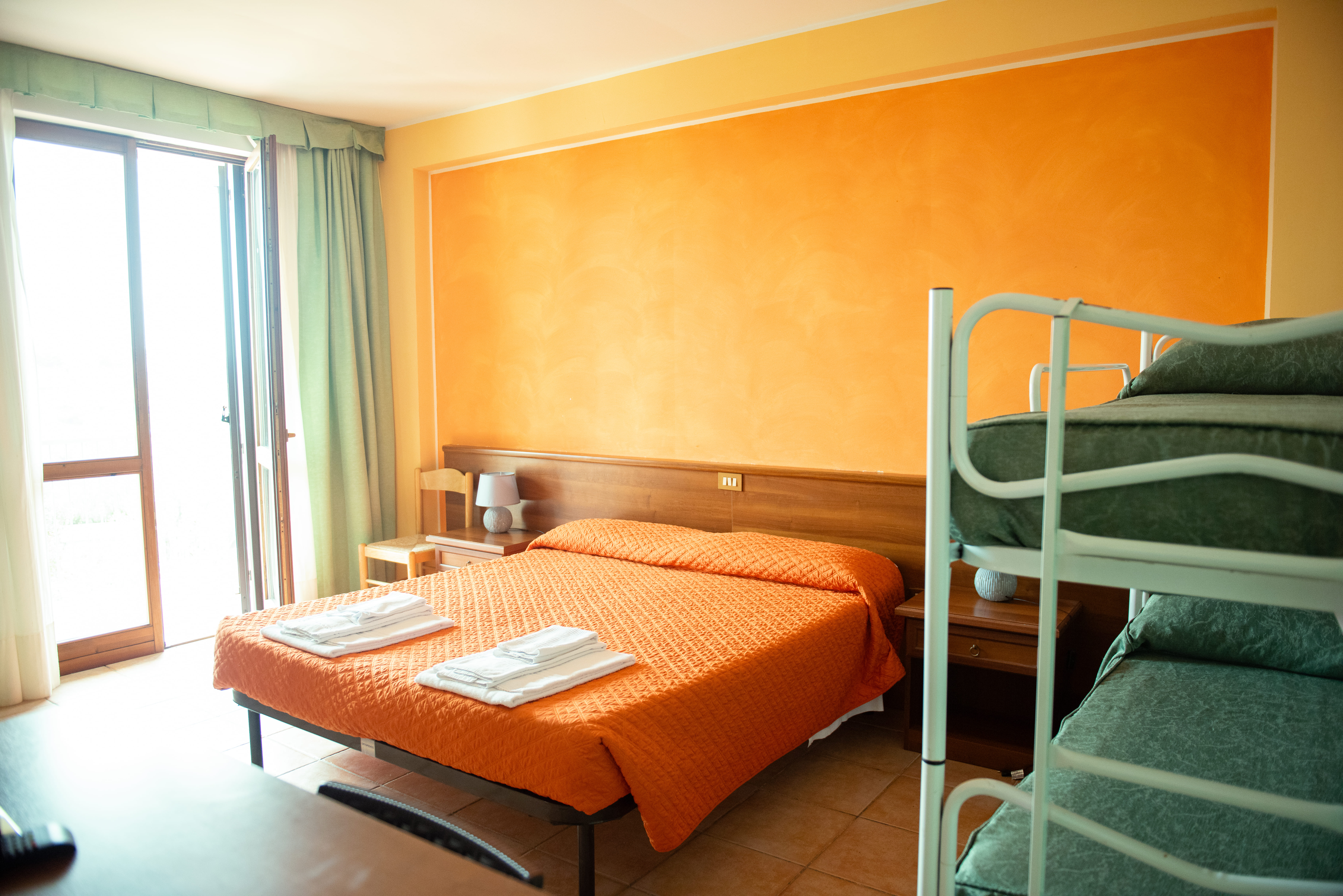 Immagine dettagli camera rooms.quadruple.title